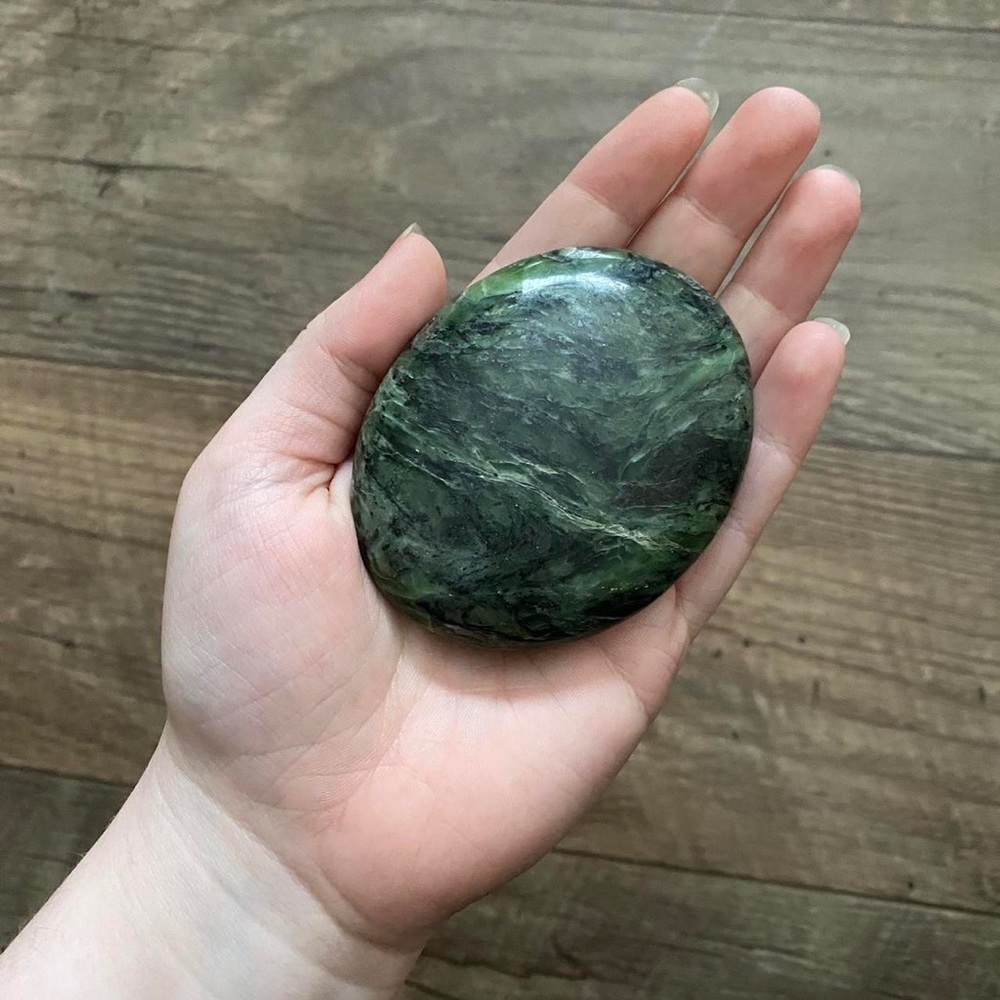 Serpentine Palmstone